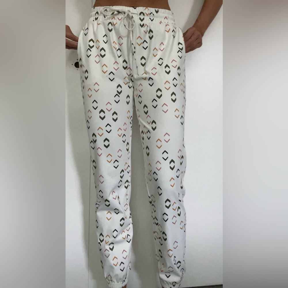 Telluride Clothing Co. Geometric Print Jogger Pants White Multicolor Small
